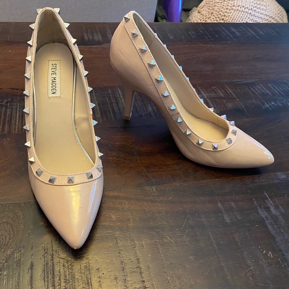 STEVE MADDEN Studded Heels